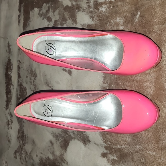 Super Cute Sexy Bright Neon Pink Heels Size 7.5 - Picture 6 of 6